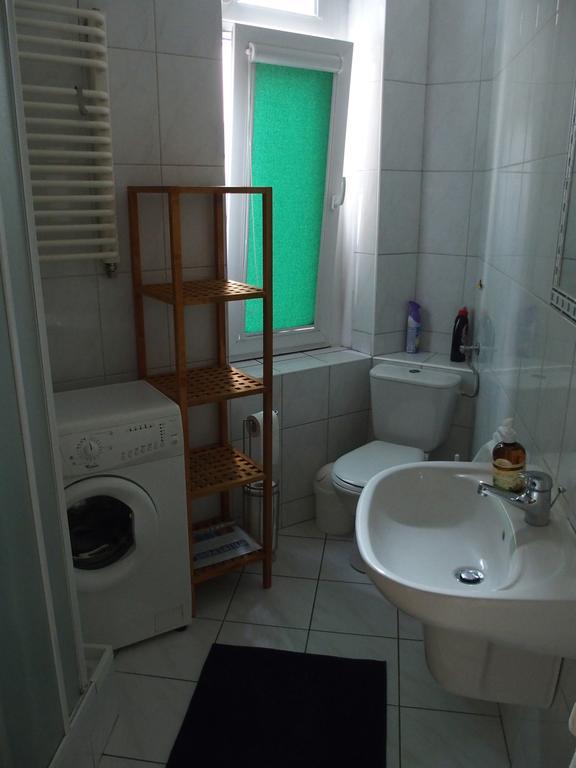 דירות פוזנן Refined Flat In Jezyce District מראה חיצוני תמונה